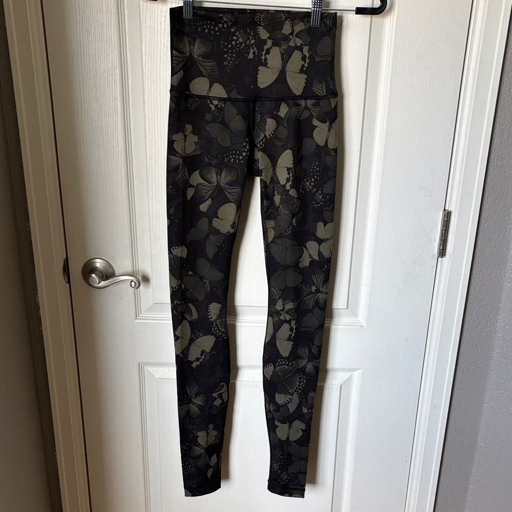Lululemon Athletica Black and Green Patterned Leggings